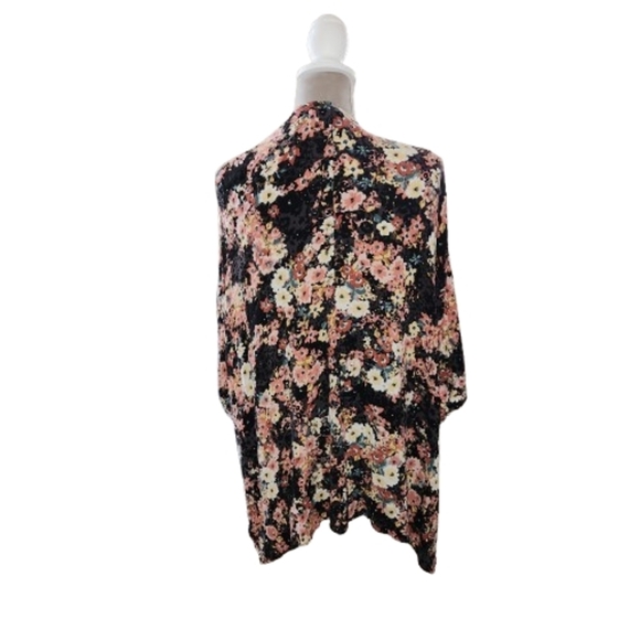 Maurices Black Floral Kimono Colorful Black One Size Shoulder Smocking Bohemiem - Picture 2 of 12